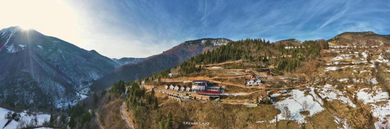 Hotel Panorama Rugove ペーチ エクステリア 写真